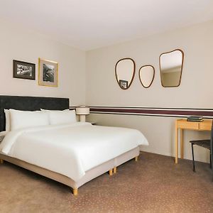 Le Frochot Hotel Pigalle, Sonder By Marriott Bonvoy